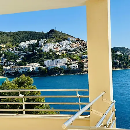 Apartment Vacaciones Zona Privilegiada: Frente Al Mar Con Terraza, 2 Hab., Rutas De Senderismo, Canyelles Petites - Es-258-72 *